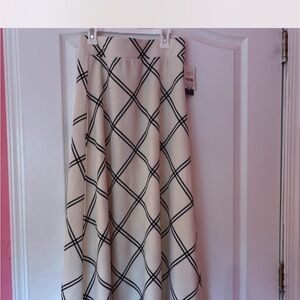 Elegant Cream and Black Plaid Women's Skirt